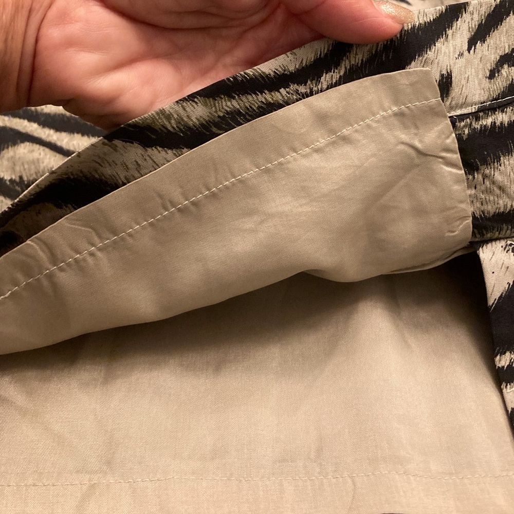 GALA 100% Silk Bold Black & Tan Safari Zebra Print Midi Skirt Womans SZ Small - Picture 8 of 15